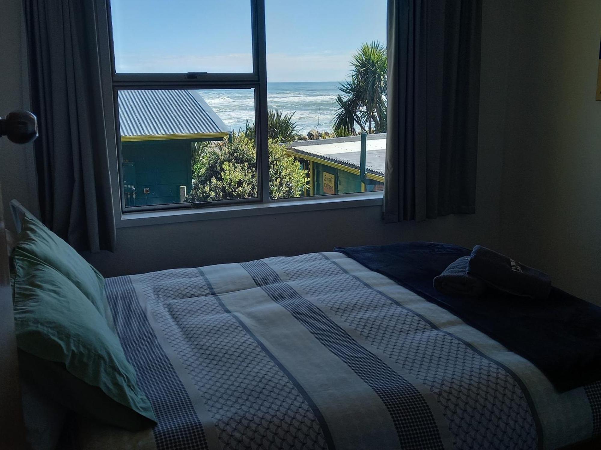 Punakaiki Beach Hostel מראה חיצוני תמונה