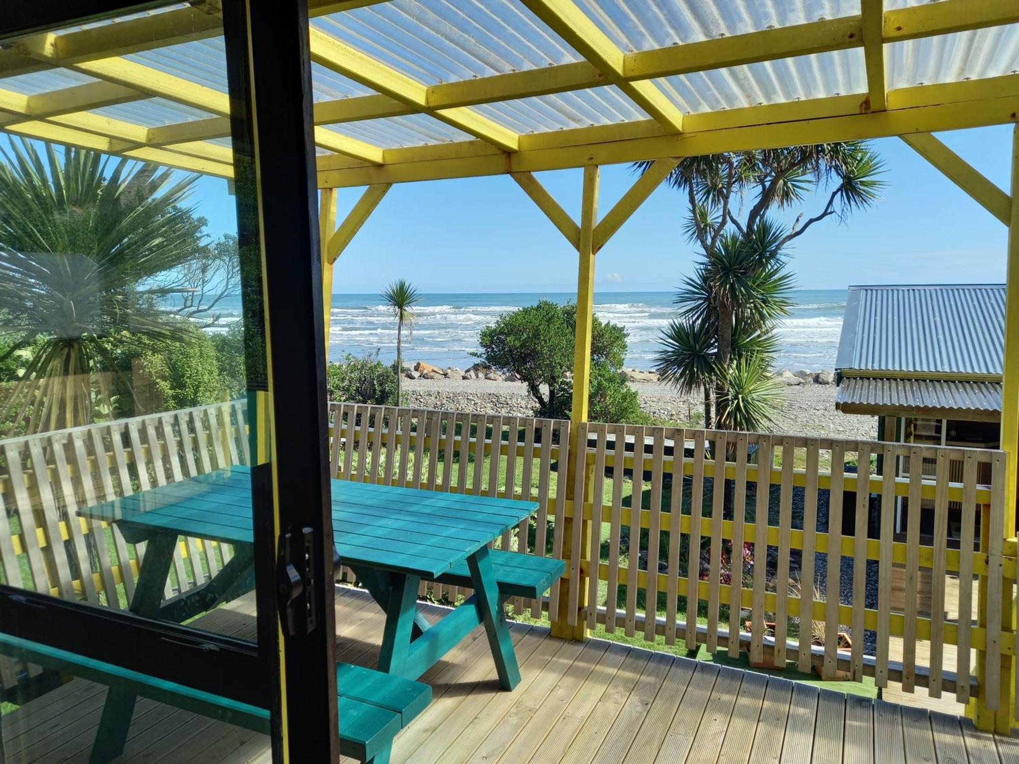Punakaiki Beach Hostel מראה חיצוני תמונה