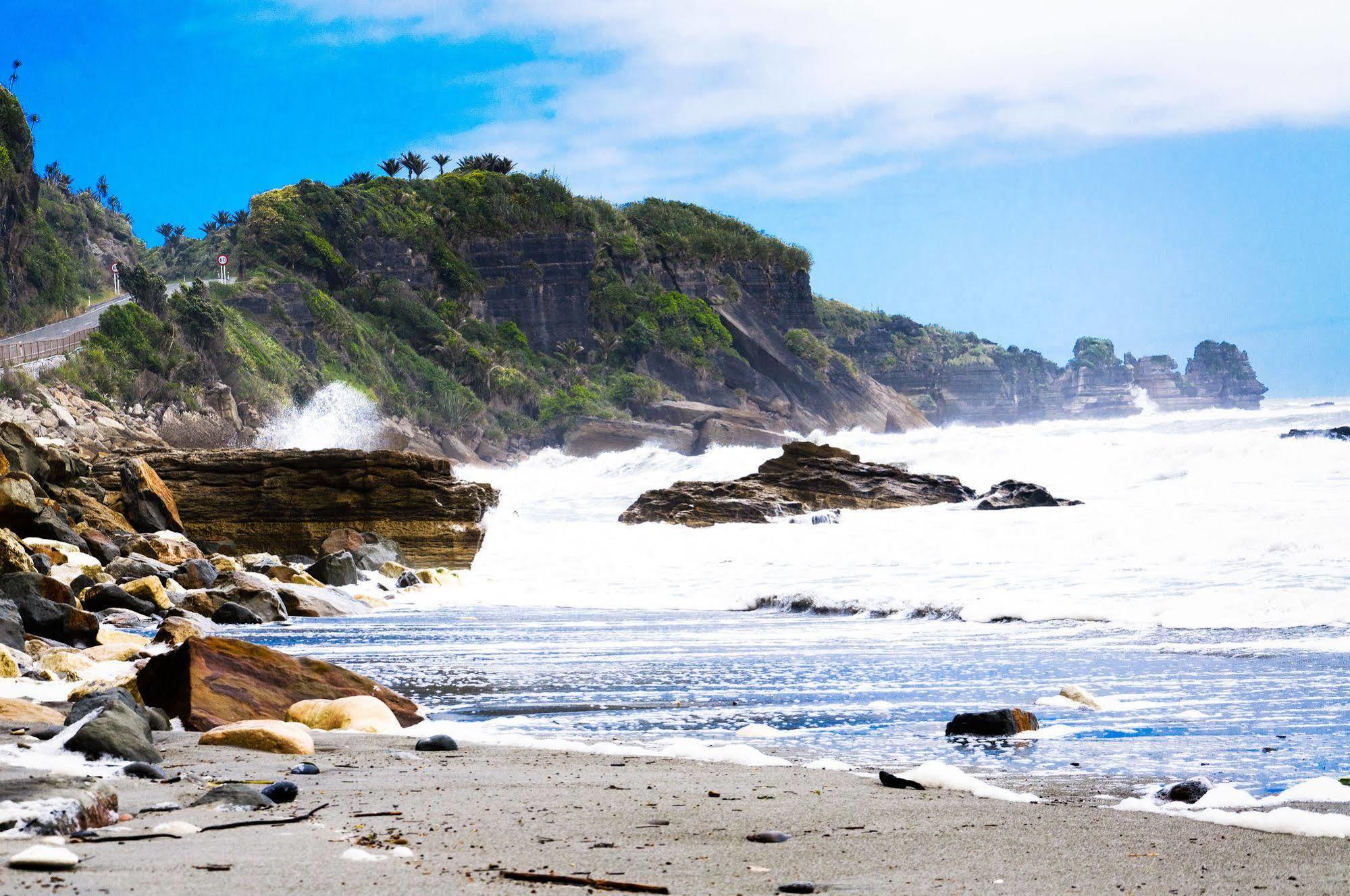 Punakaiki Beach Hostel מראה חיצוני תמונה