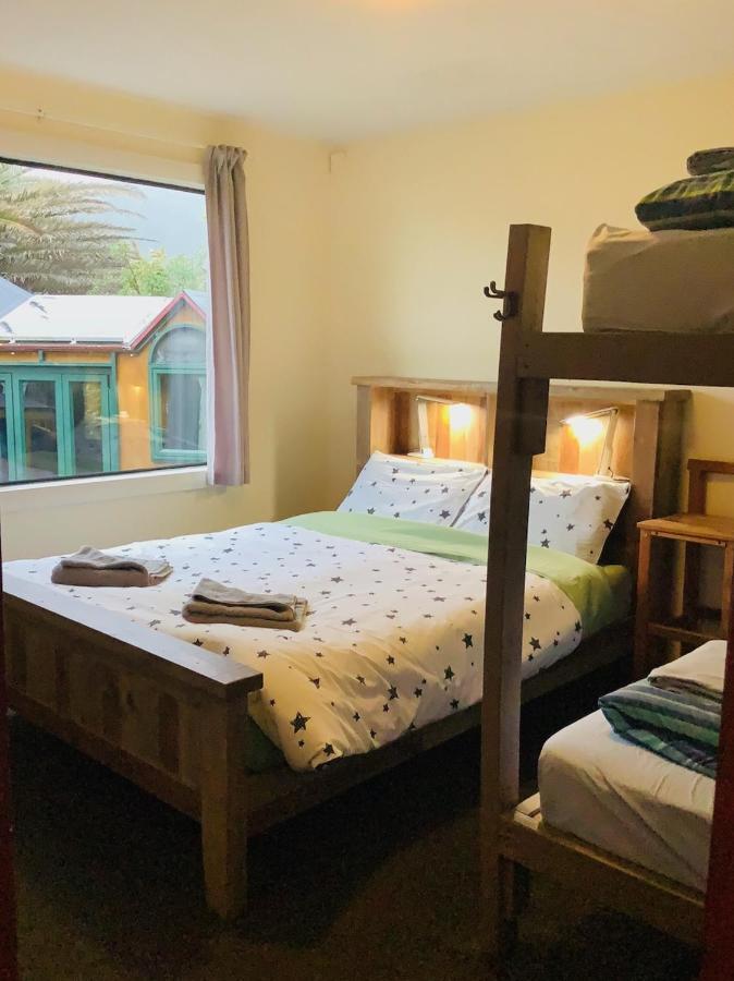 Punakaiki Beach Hostel מראה חיצוני תמונה